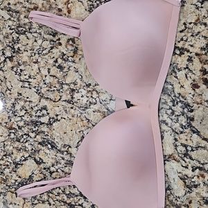 36D Victoria Secret no wire bra. Pink w/ Gold V. Used Condition Pls See pics!